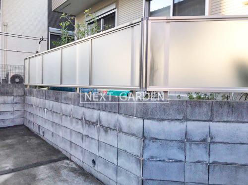 施工例画像：神奈川県 川崎市  目隠しフェンス塀 YKKシンプレオP1型
