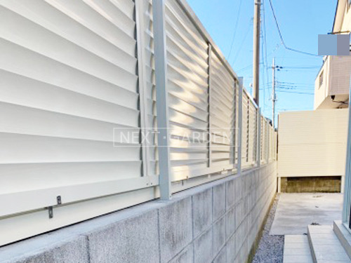 施工例画像：東京都 東村山市  目隠しフェンス塀 LIXIL AB YL3型