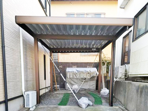 施工例画像：茨城県 大洗町  積雪カーポート YKKレオンポートneo1台