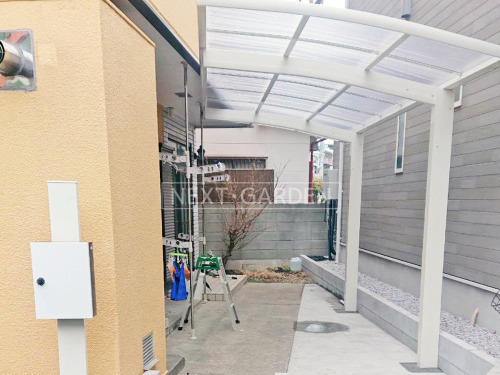 施工例画像：東京都 江戸川区  サイクルポート 機能門柱