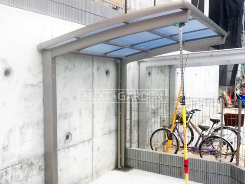 施工例画像：神奈川県 横浜市  自転車バイク屋根 LIXILネスカR