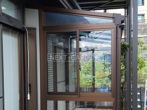 施工例画像：神奈川県 相模原市  ２階ベランダ屋根 樹脂デッキ