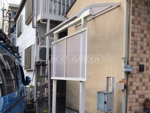 施工例画像：神奈川県 川崎市  １階テラス屋根 YKKAP ソラリアR 