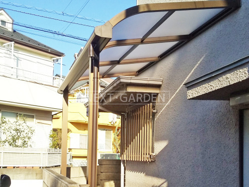 施工例画像：東京都 西東京市  雨除け屋根 YKKソラリア1階