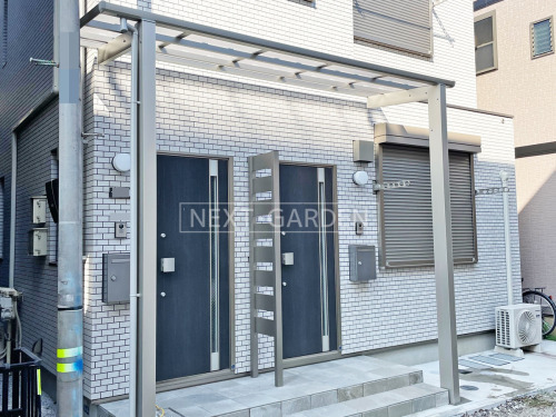 施工例画像：神奈川県 川崎市  雨除け屋根 YKK独立式レセパLタイプ1階